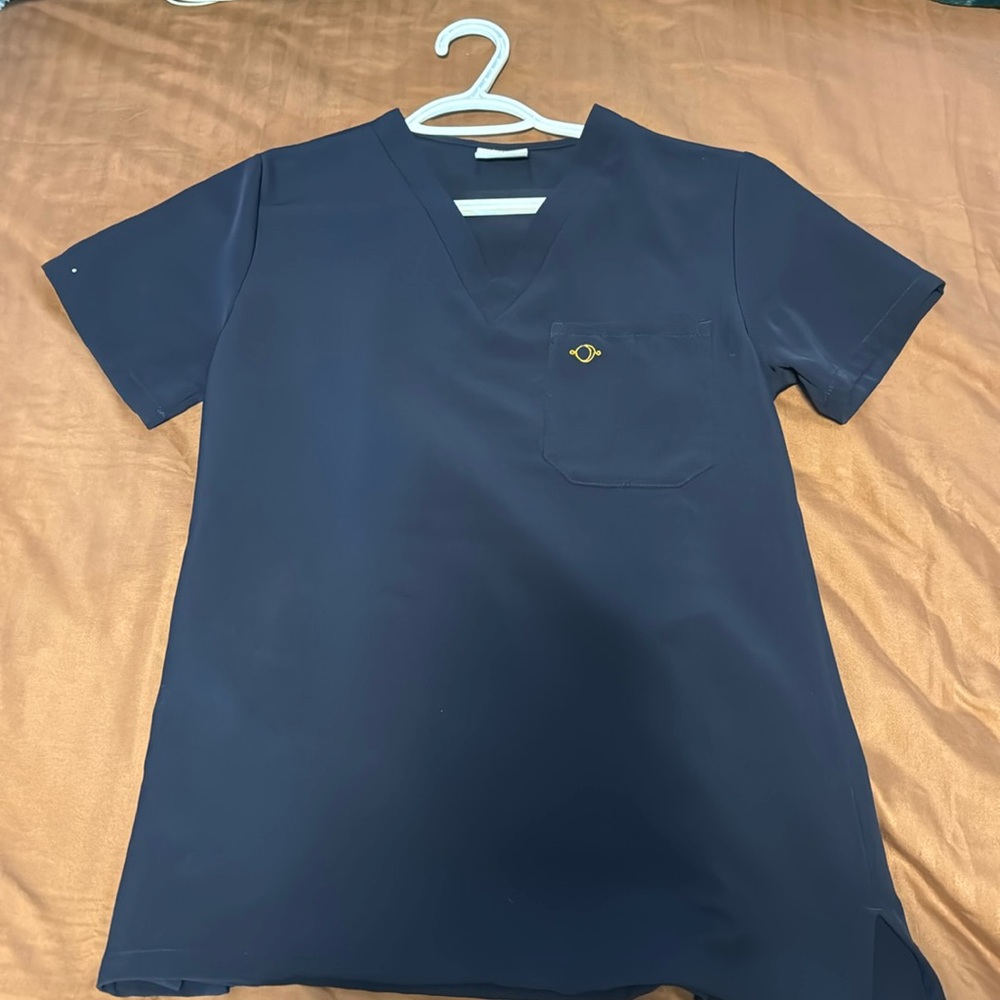 Luuna Scrubs Top